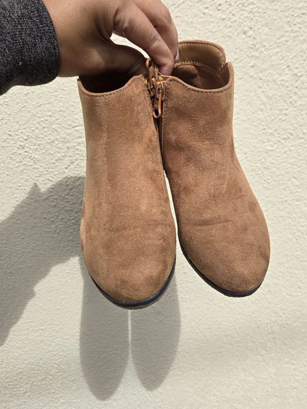 Cat & Jack Toddler Girls' Suede Ankle Booties in Tan